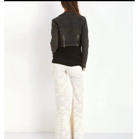 Free People Cropped Moto Jean Jacket Faded Black Cropped Size XS Full Zip Pocket - Picture 4 of 9